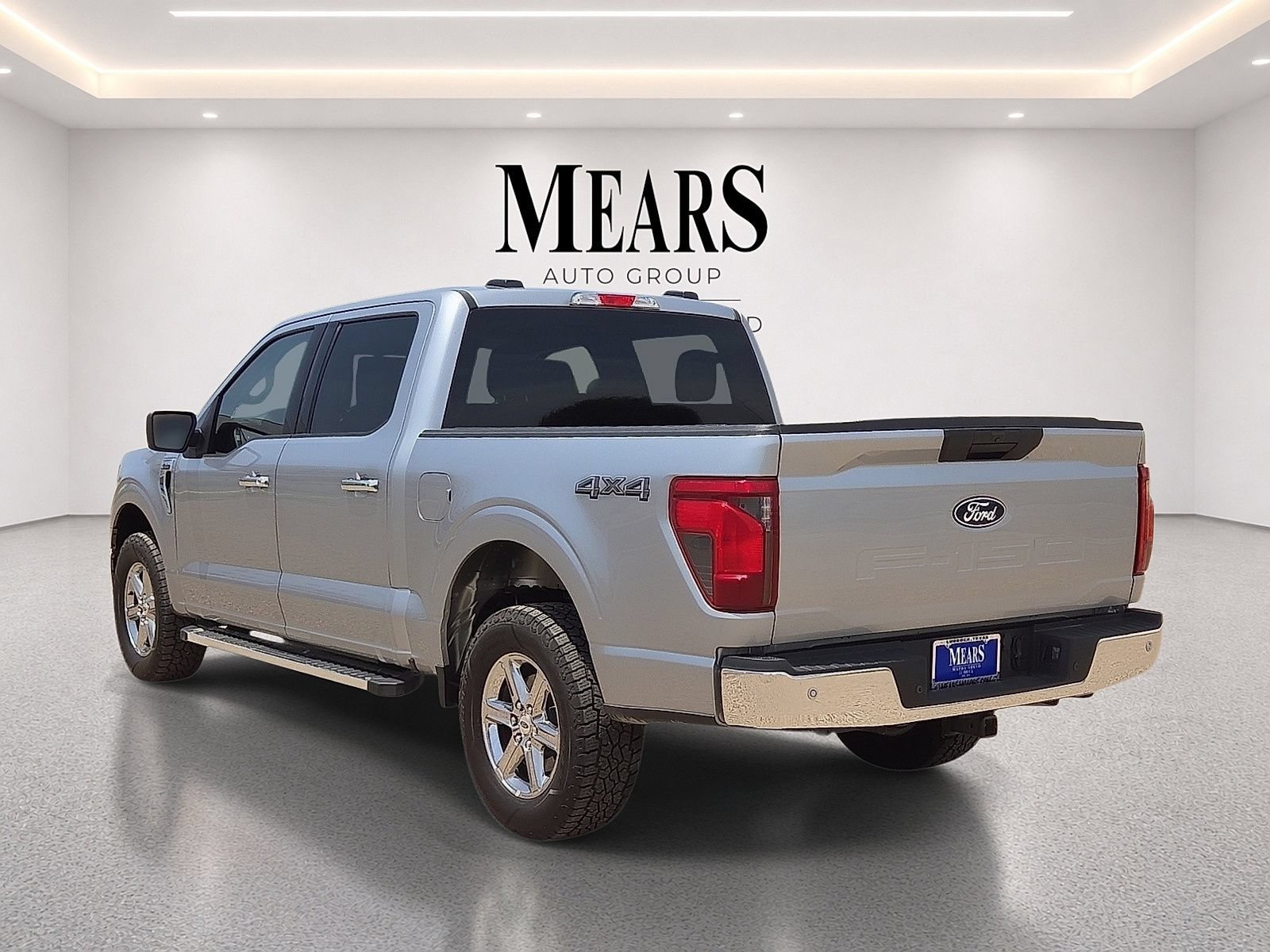 Used 2025 Ford F150 XLT w/ Equipment Group 301A Standard AWD/4WD image 3