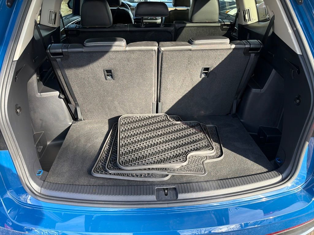 Used 2025 Volkswagen Atlas SE w/ Panoramic Sunroof Package image 32