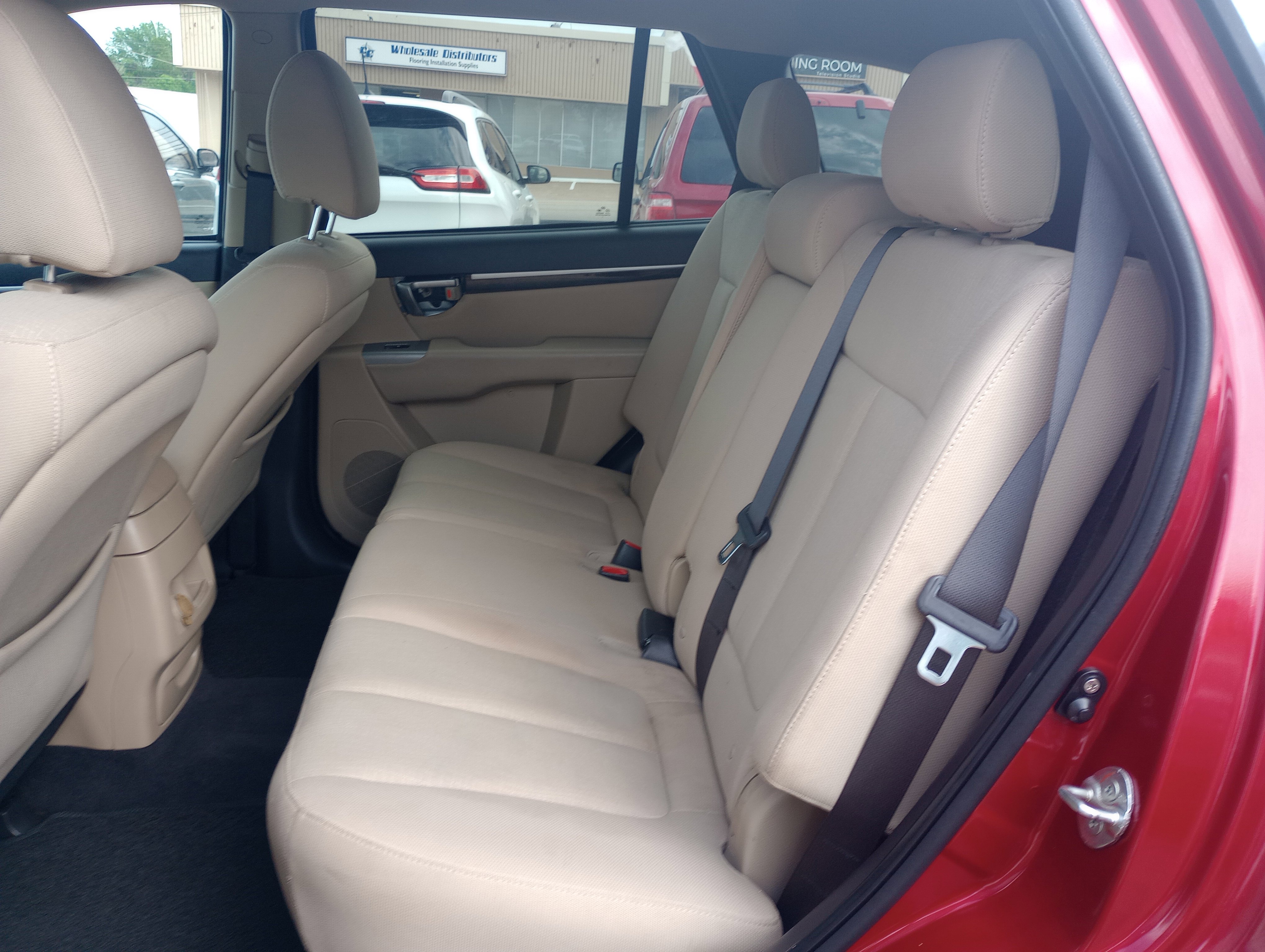 Used 2011 Hyundai Santa Fe GLS image 11