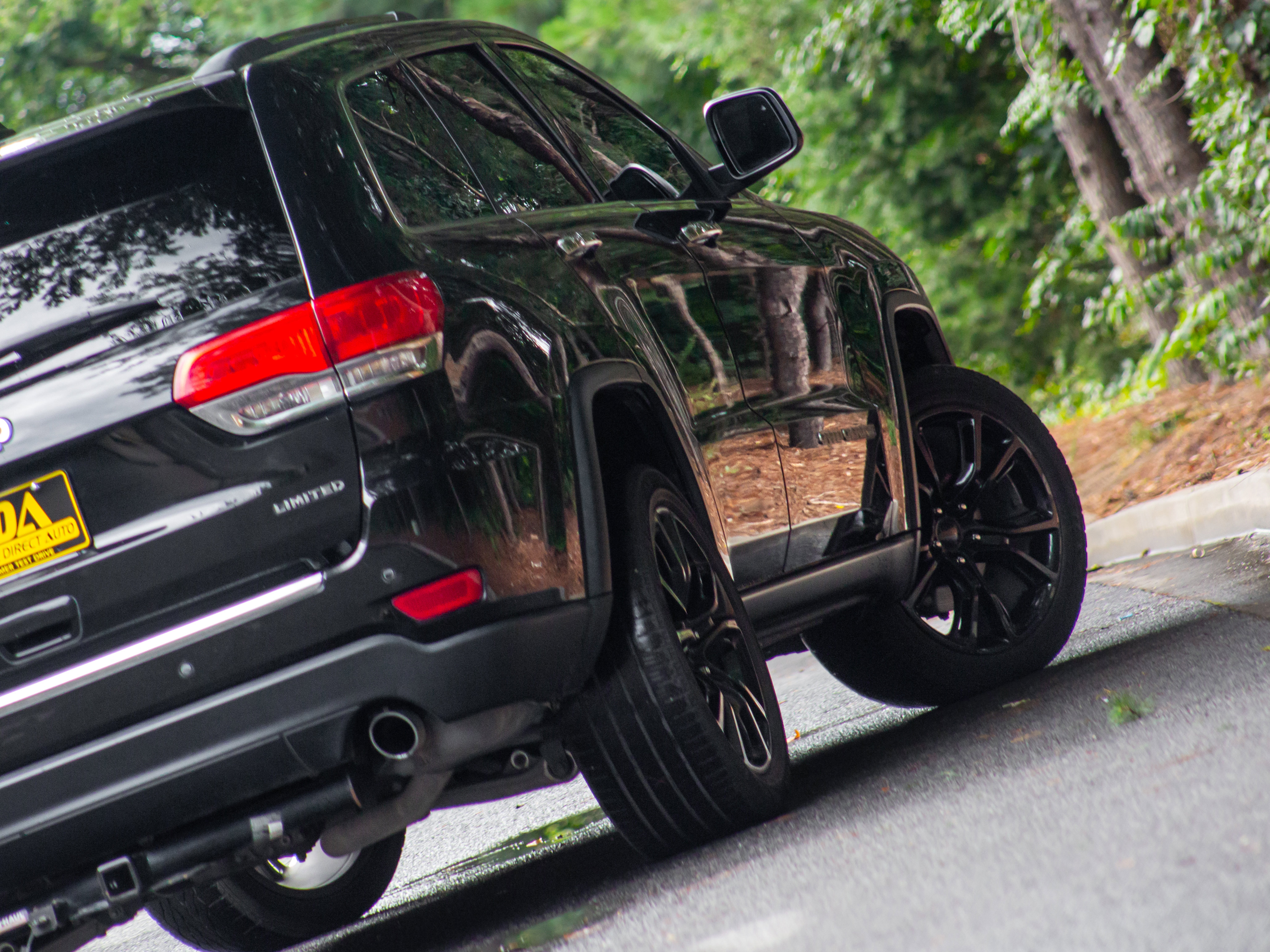 Used 2019 Jeep Grand Cherokee Limited w/ Luxury Group II image 31