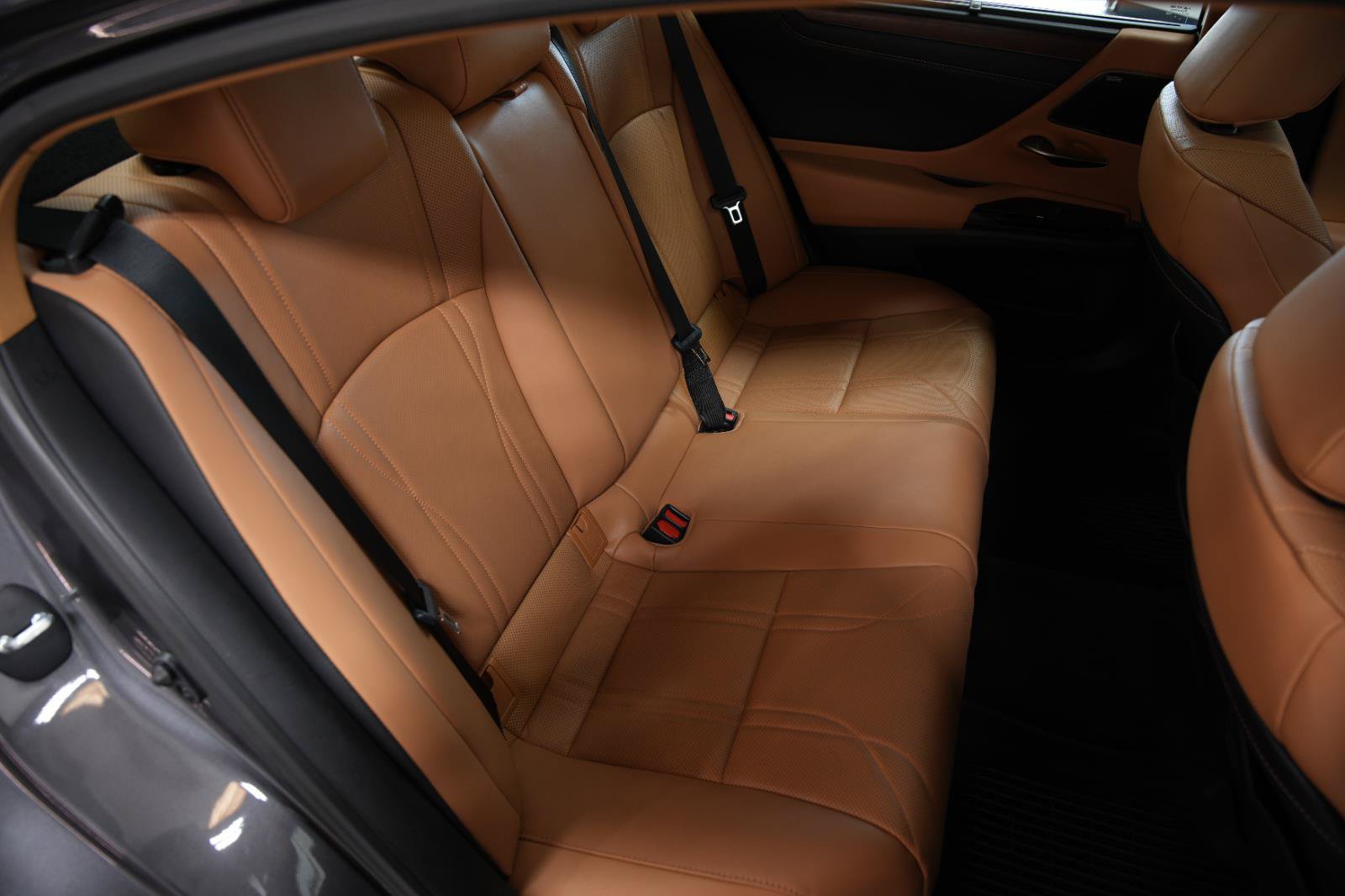 Used 2022 Lexus ES 350 Ultra Luxury w/ Accessory Package 2 FWD image 18