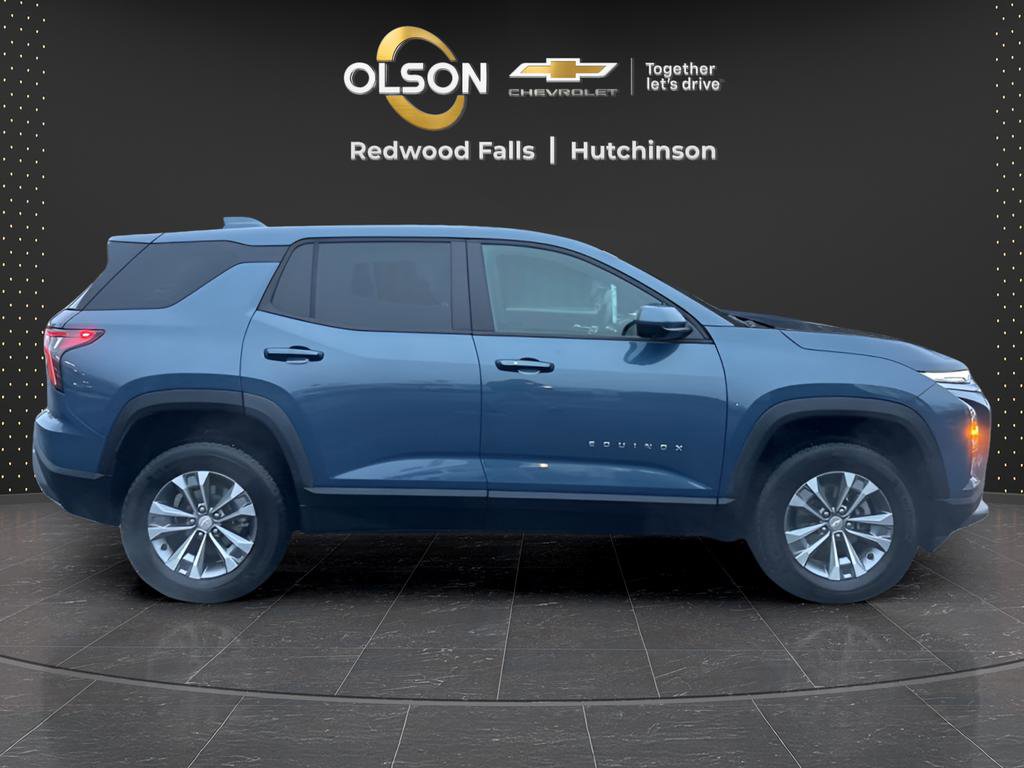 Used 2025 Chevrolet Equinox LT w/ Safety and Technology Package image 6