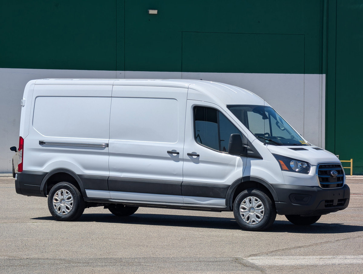 Used 2023 Ford E-Transit Medium Roof