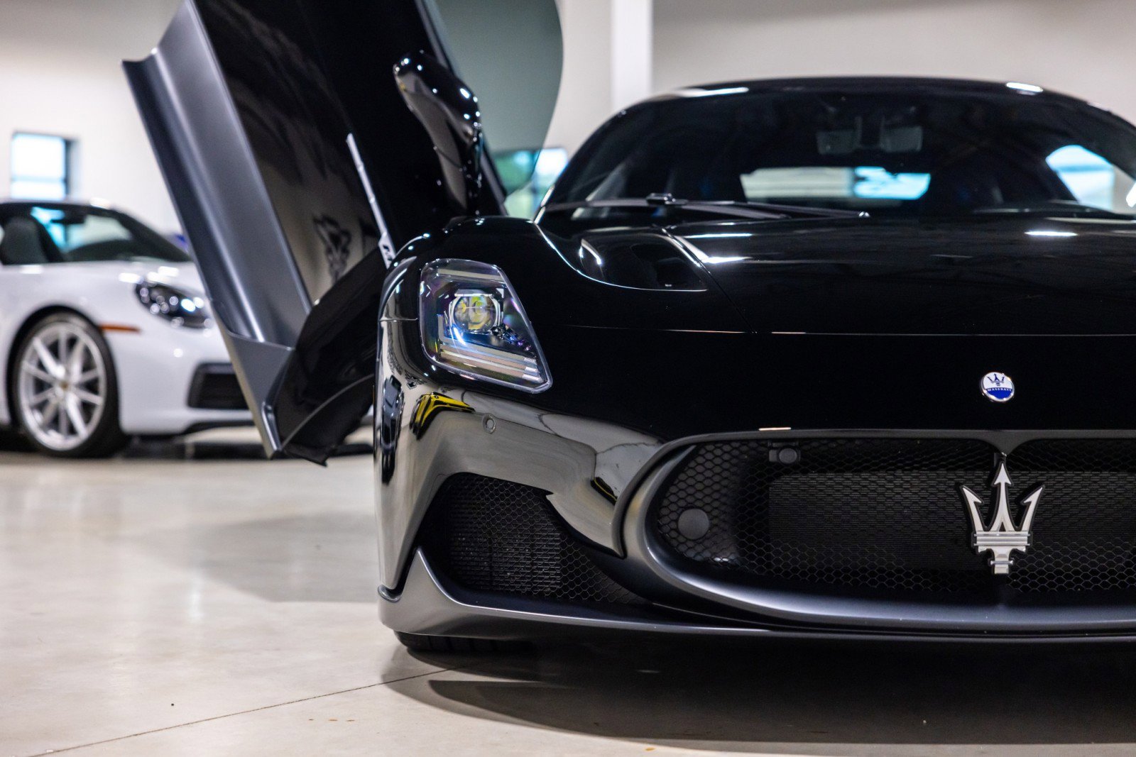Used 2022 Maserati MC20 Coupe RWD image 23