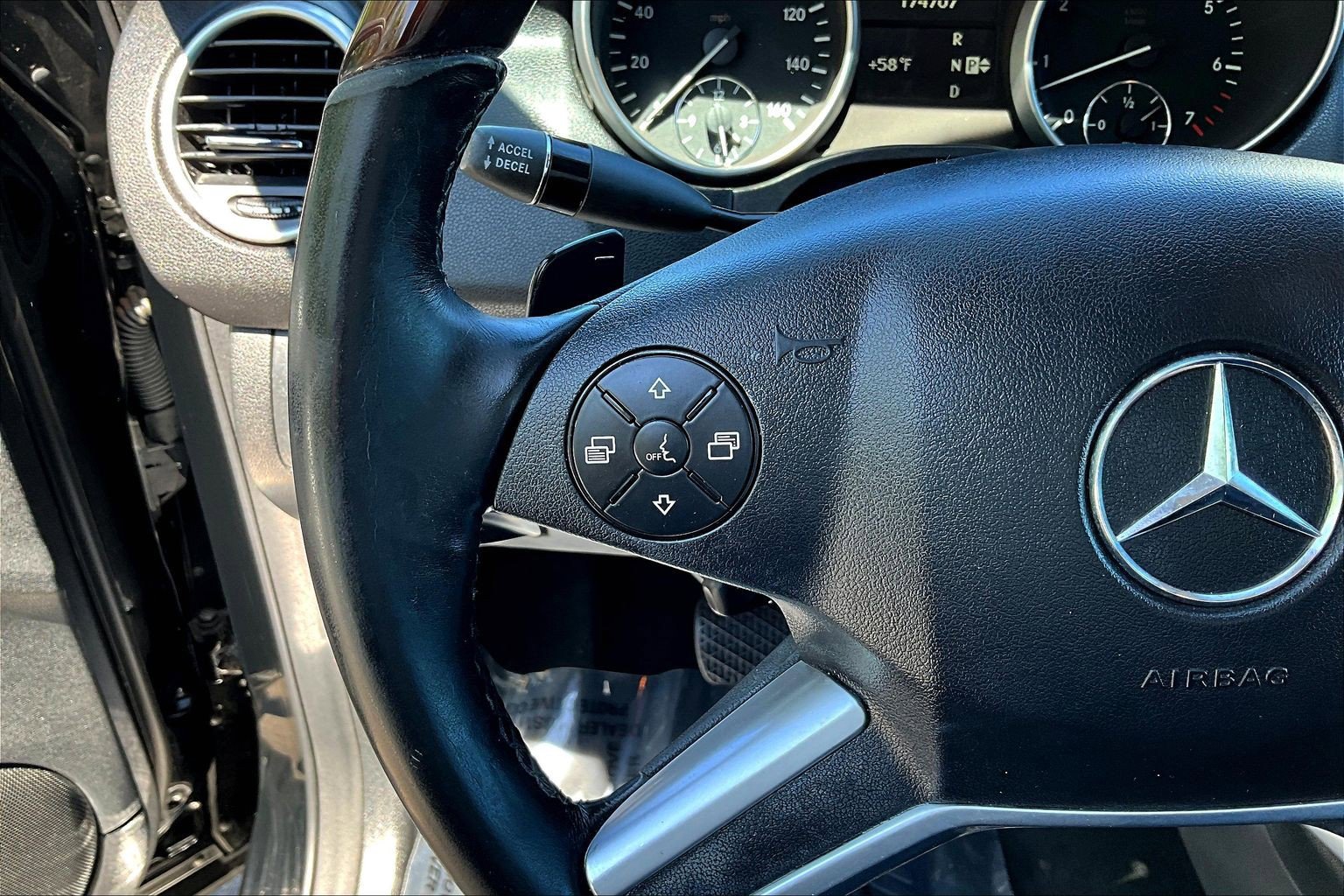 Used 2010 Mercedes-Benz ML 350 4MATIC image 11
