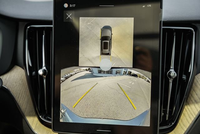 New 2026 Volvo XC60 B5 Plus w/ Climate Package image 43