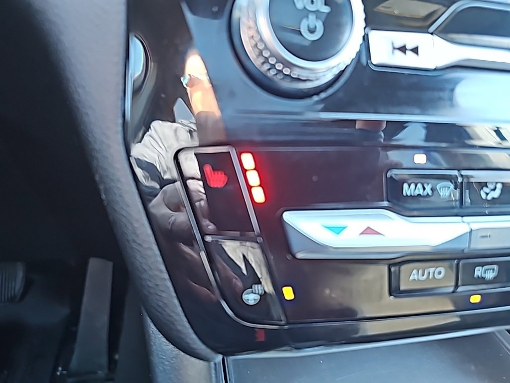 Used 2023 Ford Explorer ST-Line w/ Class IV Trailer Tow Package image 33