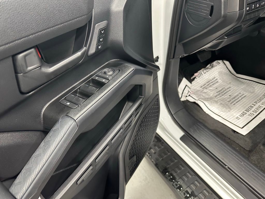 Used 2025 Toyota 4Runner TRD Off-Road Premium image 9