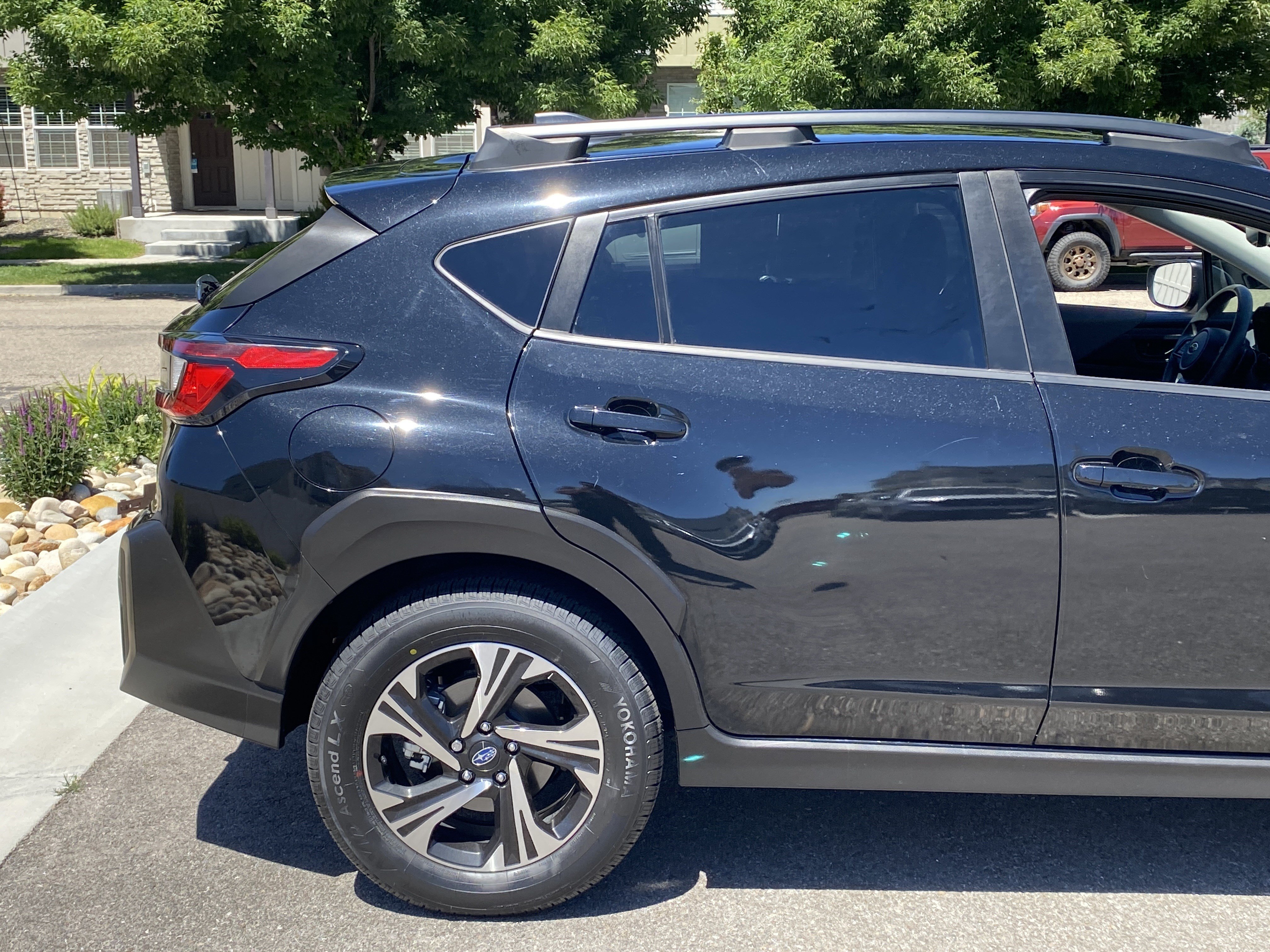 Certified 2024 Subaru Crosstrek 2.0i Premium w/ Crosstrek Mirror Package AWD/4WD image 6