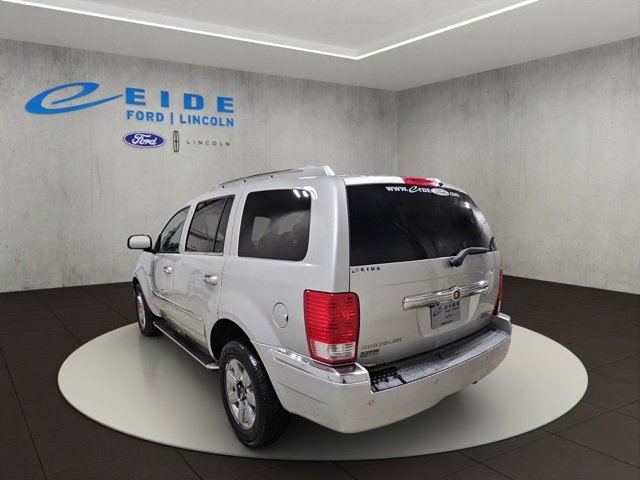 Used 2009 Chrysler Aspen Limited image 6