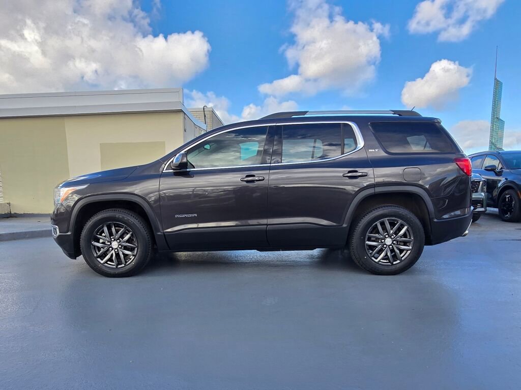 Used 2017 GMC Acadia SLT image 6
