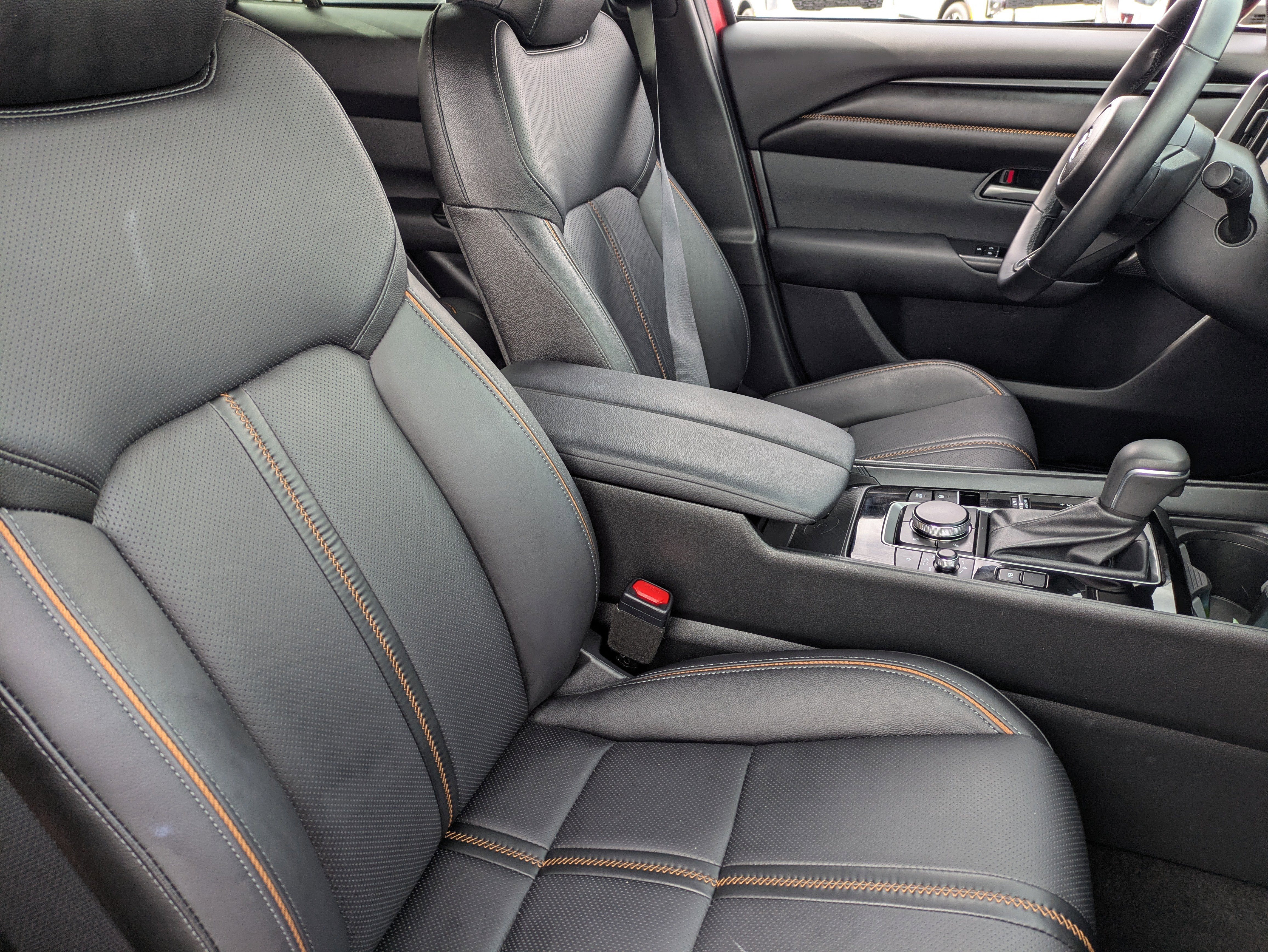 Used 2025 MAZDA CX-50 AWD 2.5 Hybrid w/ Premium Pkg image 11