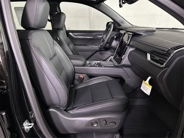 New 2025 GMC Acadia Elevation w/ Elevation Premium Package image 29