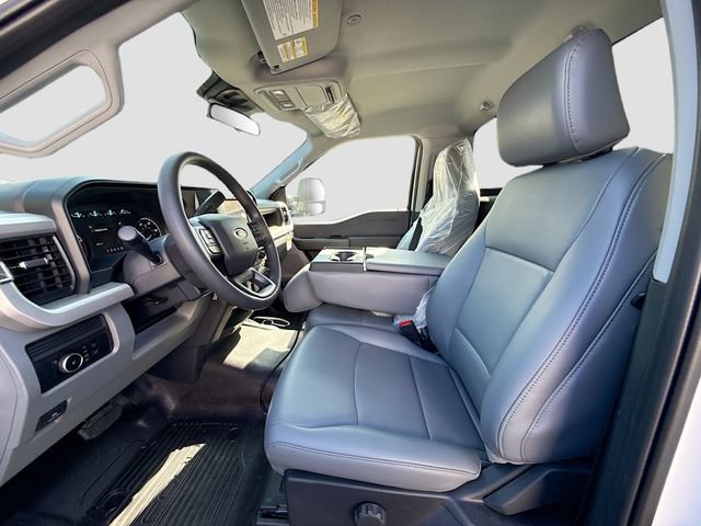 New 2026 Ford F550 4x4 Regular Cab Super Duty image 12
