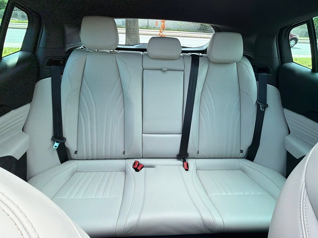 Used 2023 Maserati Grecale Modena AWD/4WD image 34