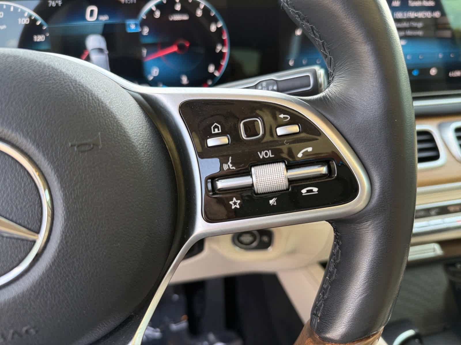 Certified 2021 Mercedes-Benz GLE 350 4MATIC image 23