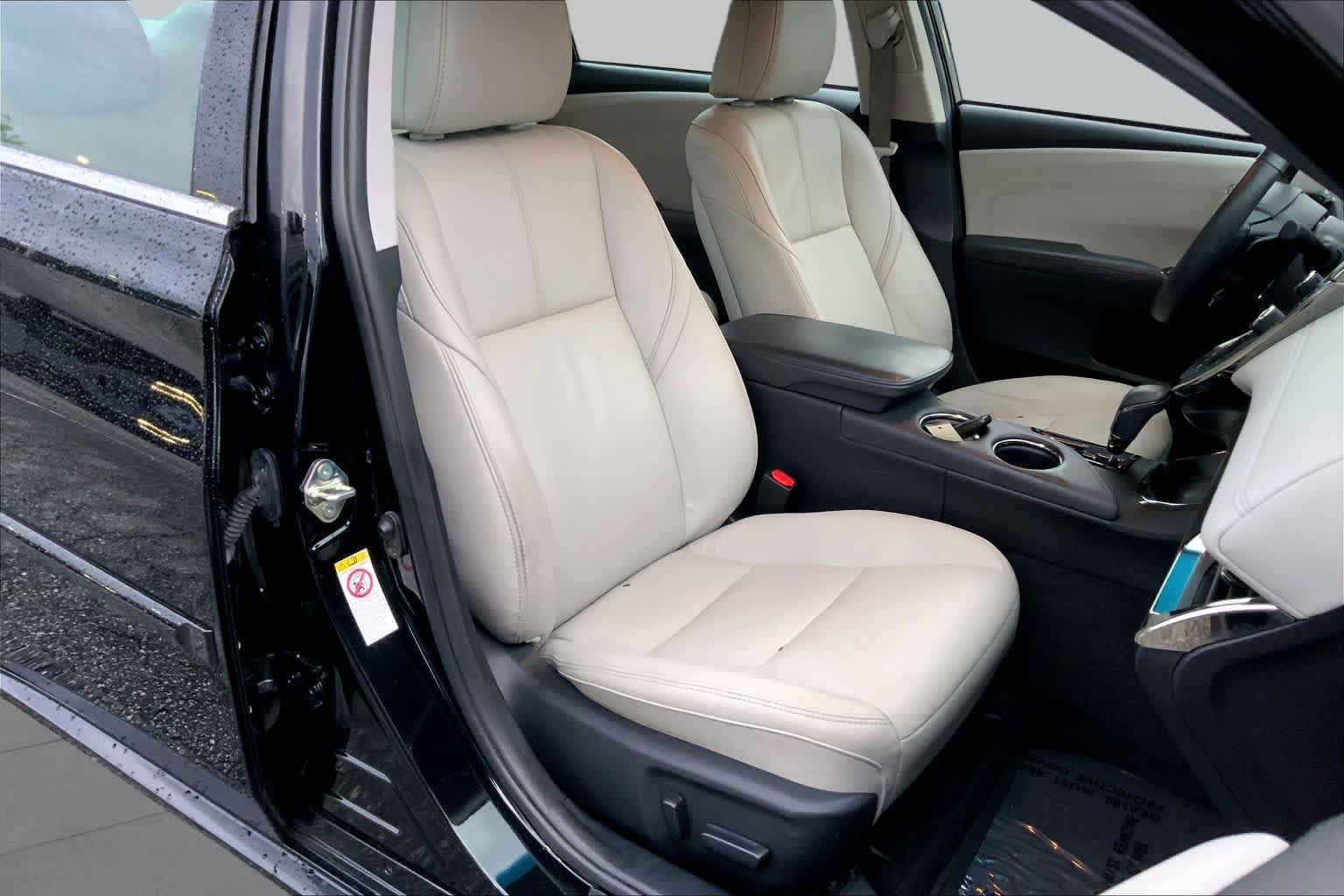 Used 2016 Toyota Avalon XLE FWD image 9