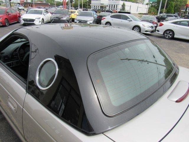 Used 2005 Ford Thunderbird RWD image 42