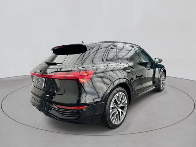 Used 2024 Audi Q8 e-tron Premium Plus w/ Premium Plus Package AWD/4WD image 4