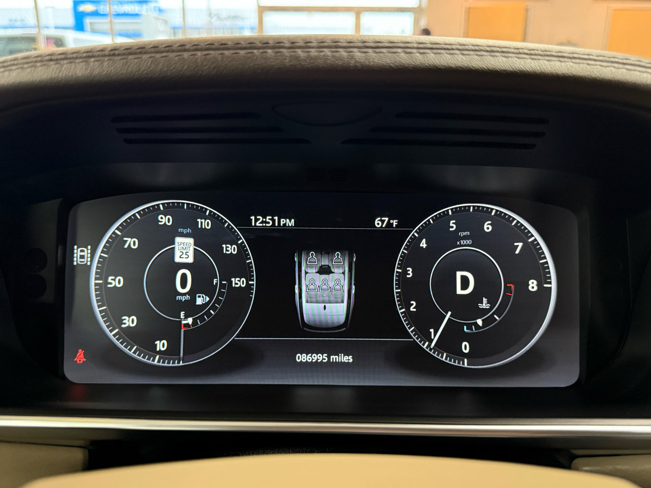 Used 2017 Land Rover Range Rover HSE image 12