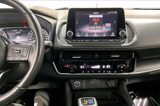 Used 2021 Nissan Rogue SV image 15