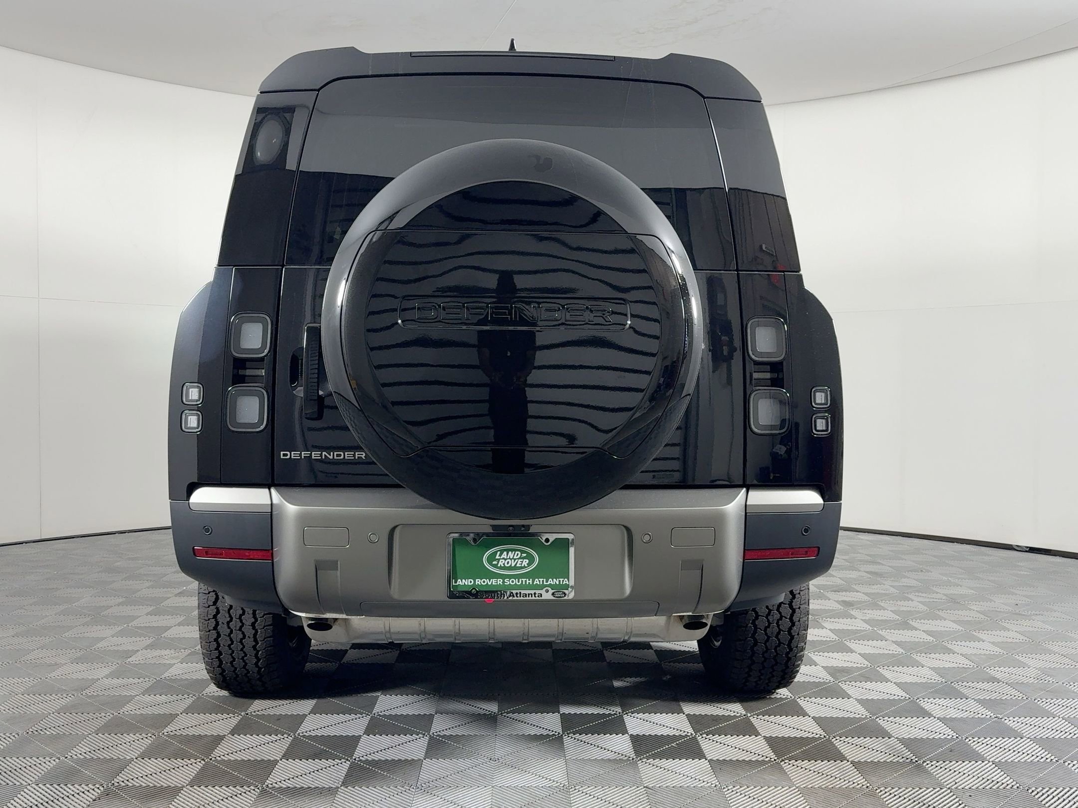 New 2026 Land Rover Defender 130 S AWD/4WD image 10
