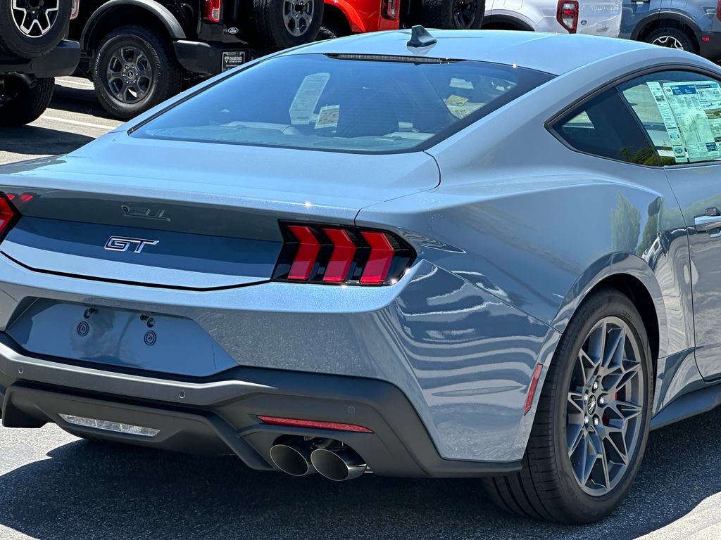 New 2026 Ford Mustang GT Premium w/ GT Performance Package RWD image 8