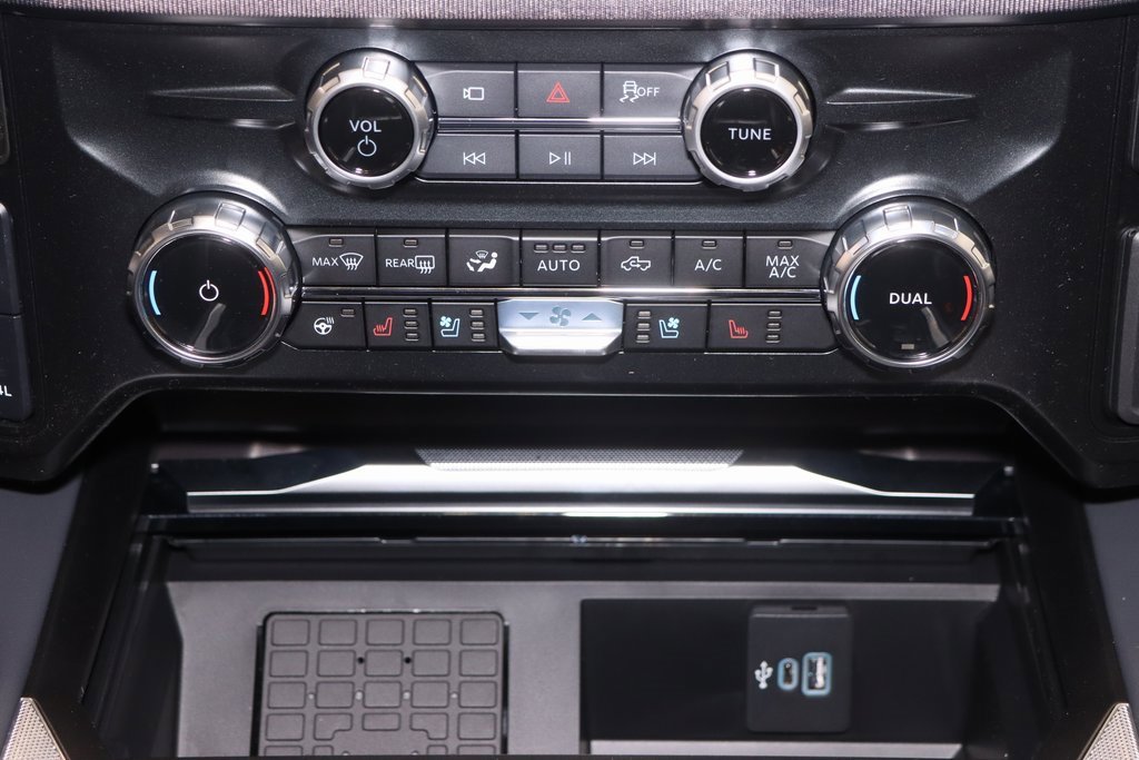 New 2026 Ford F450 Platinum image 26