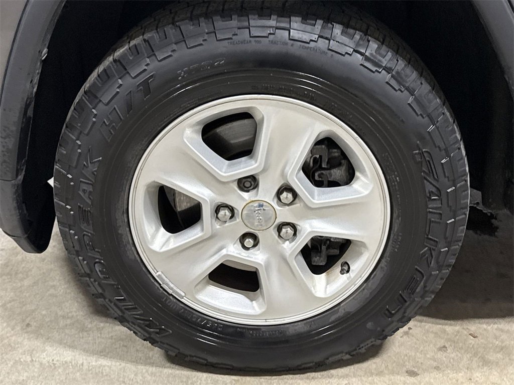 Used 2014 Jeep Grand Cherokee Laredo w/ Quick Order Package 23E image 25