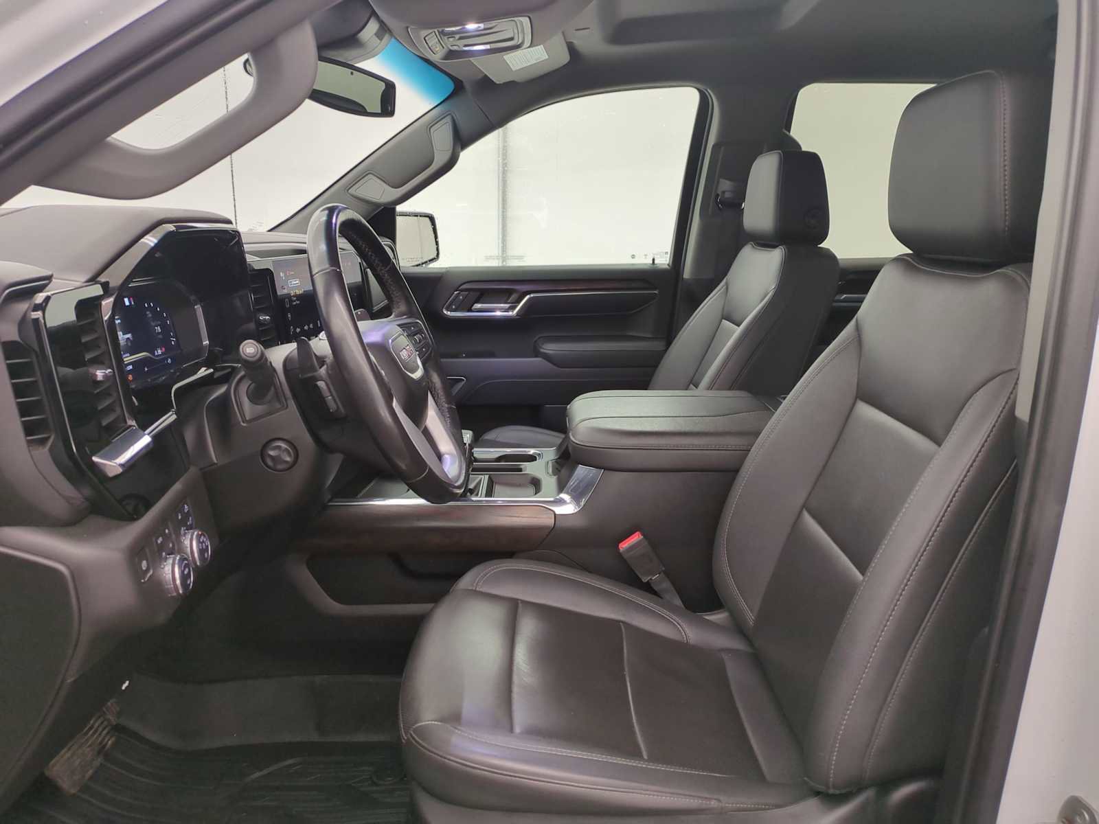 Used 2023 GMC Sierra 1500 SLT w/ SLT Convenience Package AWD/4WD image 15