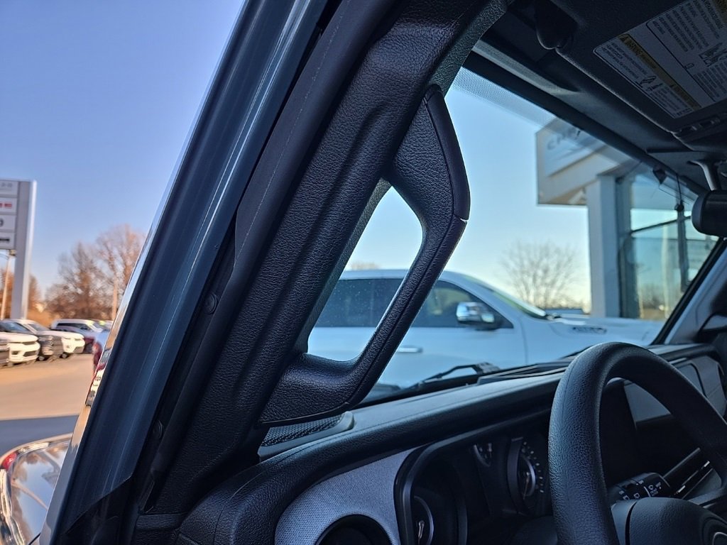 Used 2024 Jeep Wrangler Sport image 44