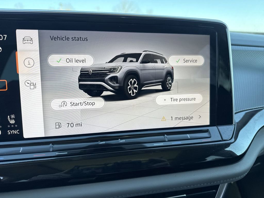 Certified 2025 Volkswagen Atlas Peak Edition SE AWD/4WD image 15