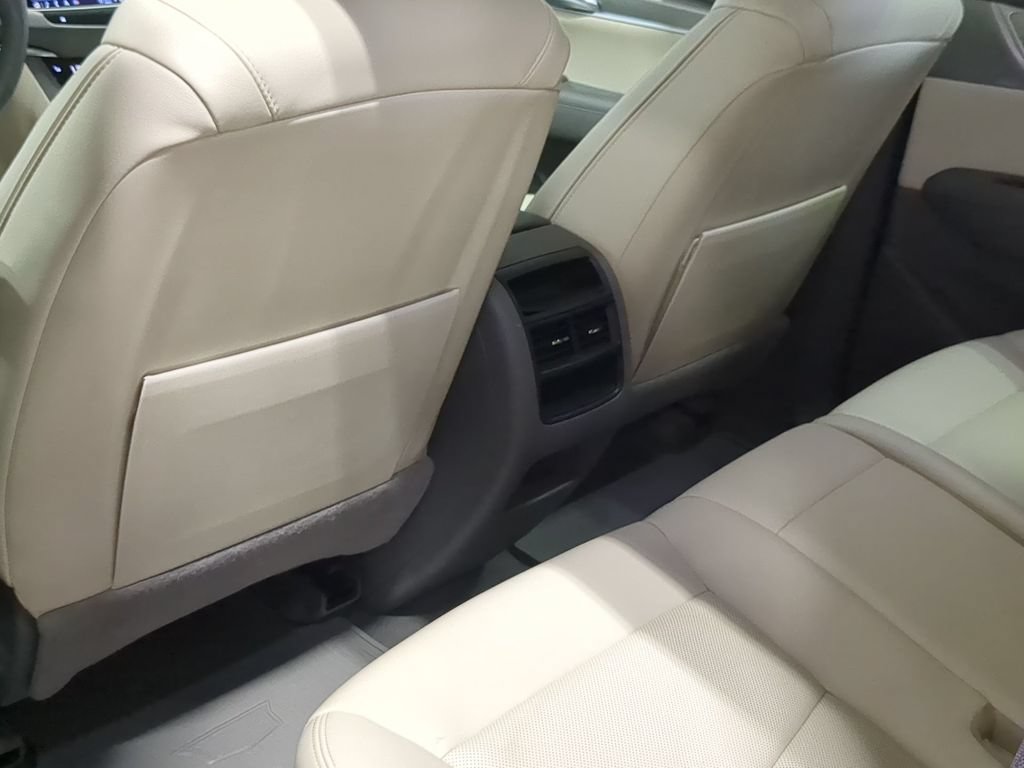 Used 2025 Cadillac XT5 Premium Luxury AWD/4WD image 22