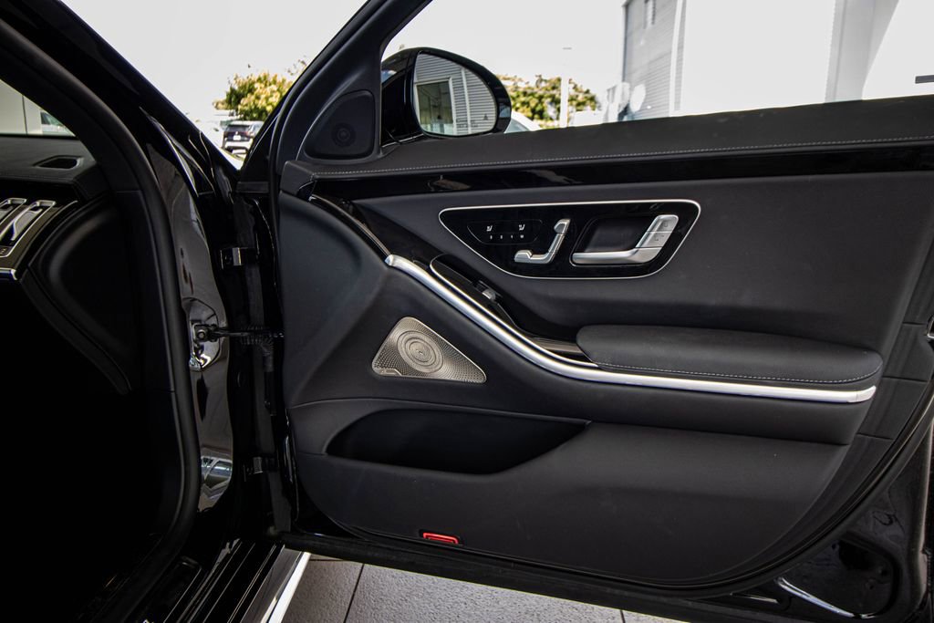 Used 2023 Mercedes-Benz S 500 4MATIC image 22