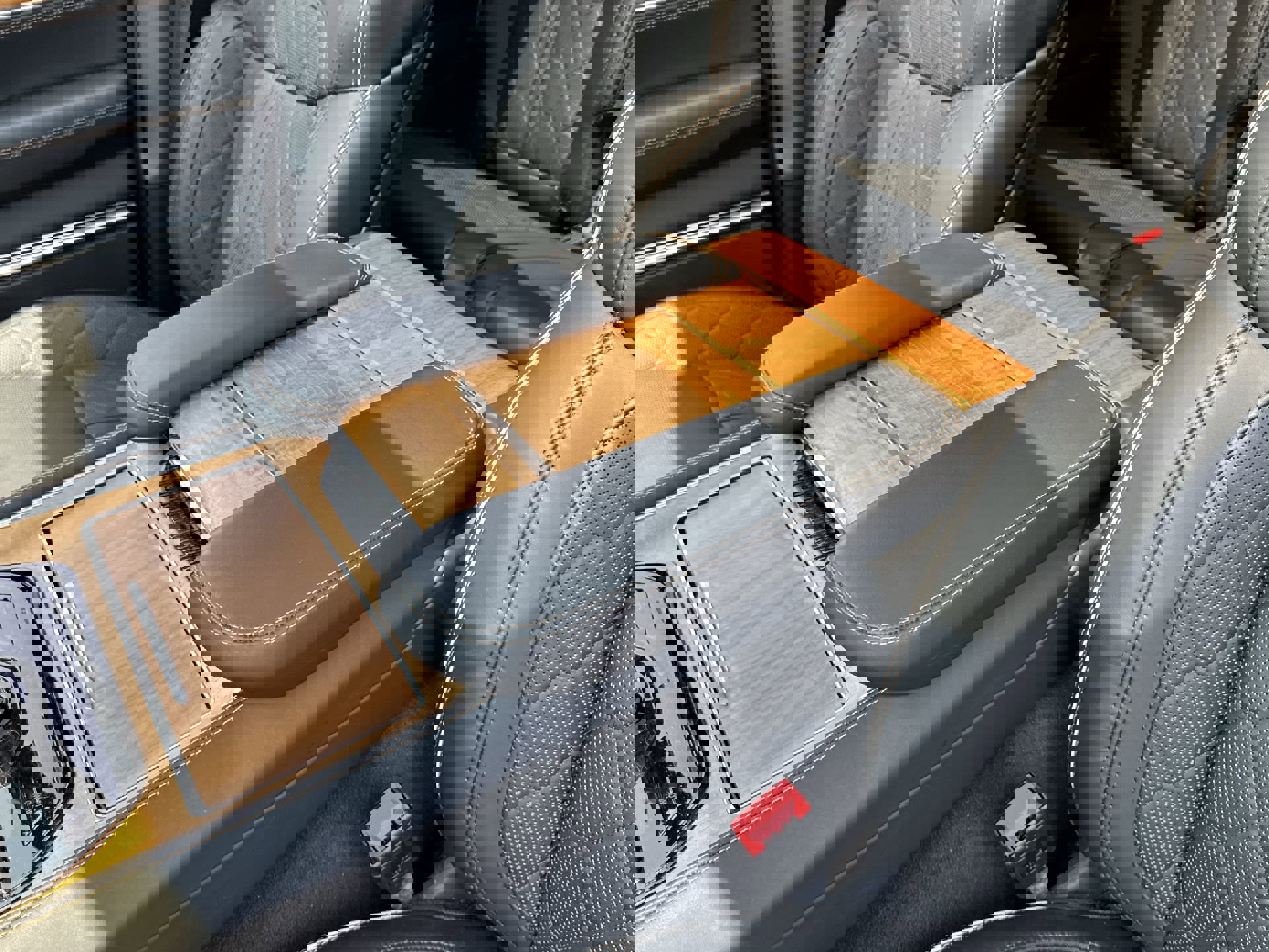 New 2024 Jeep Grand Wagoneer Series III w/ Flexible Seating Group image 28