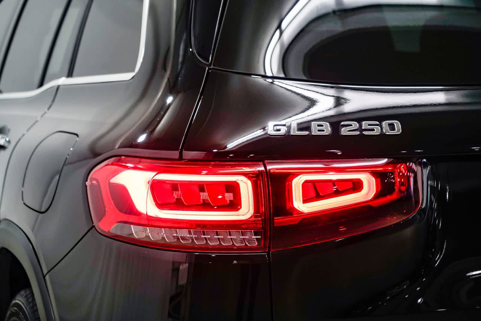 Certified 2022 Mercedes-Benz GLB 250 image 9