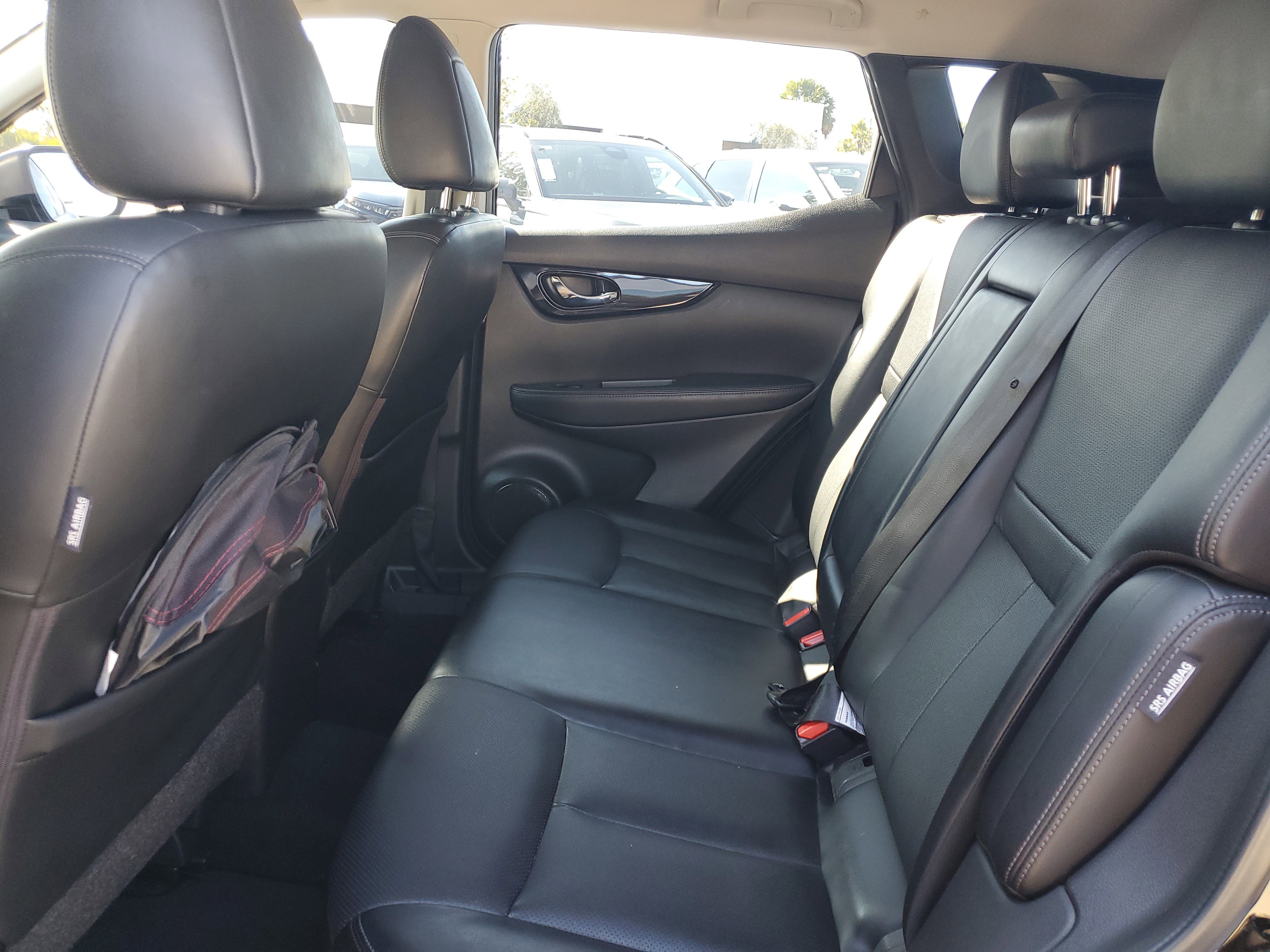 Used 2021 Nissan Rogue Sport SL image 16