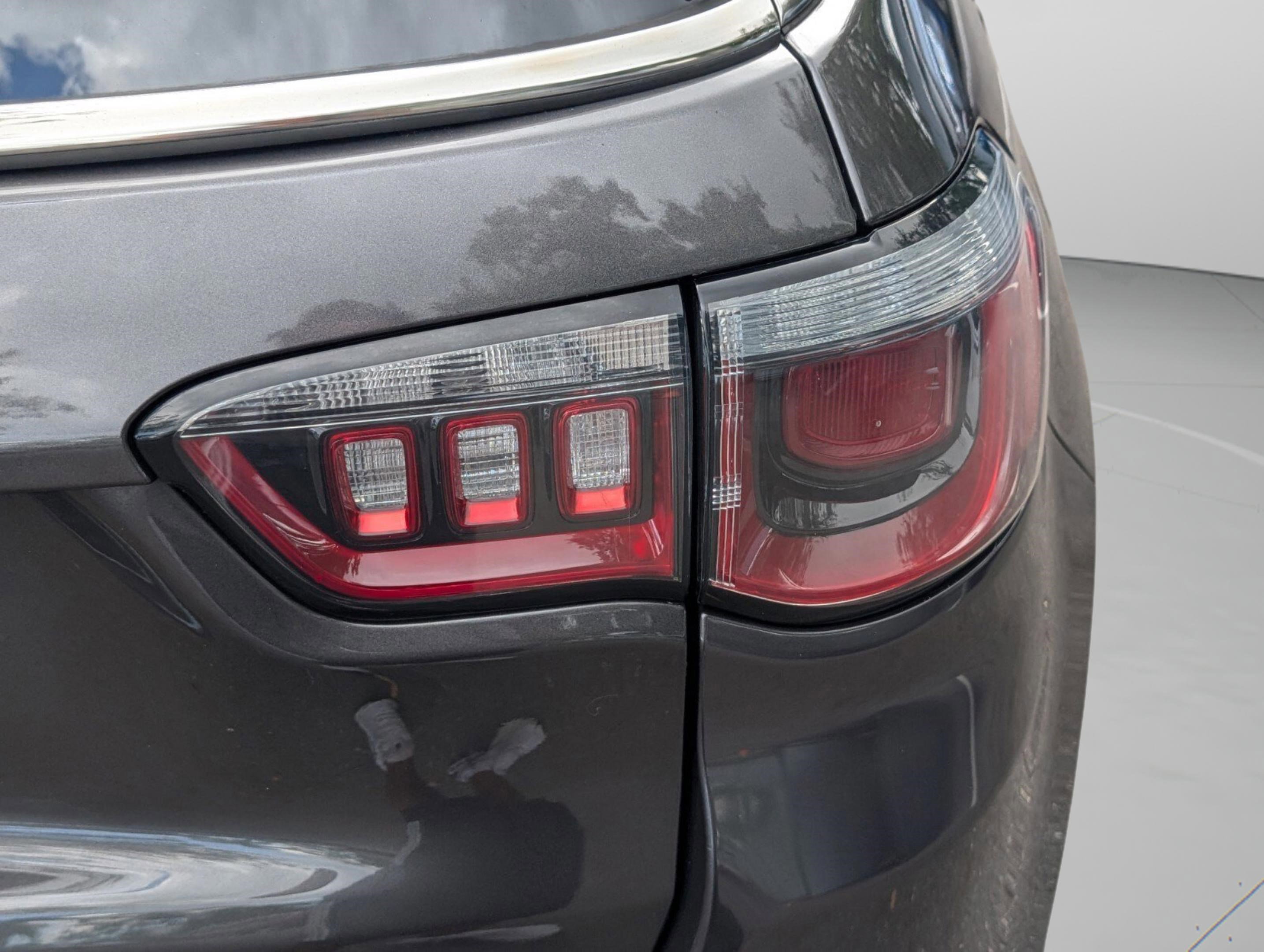 Used 2019 Jeep Compass Latitude image 16