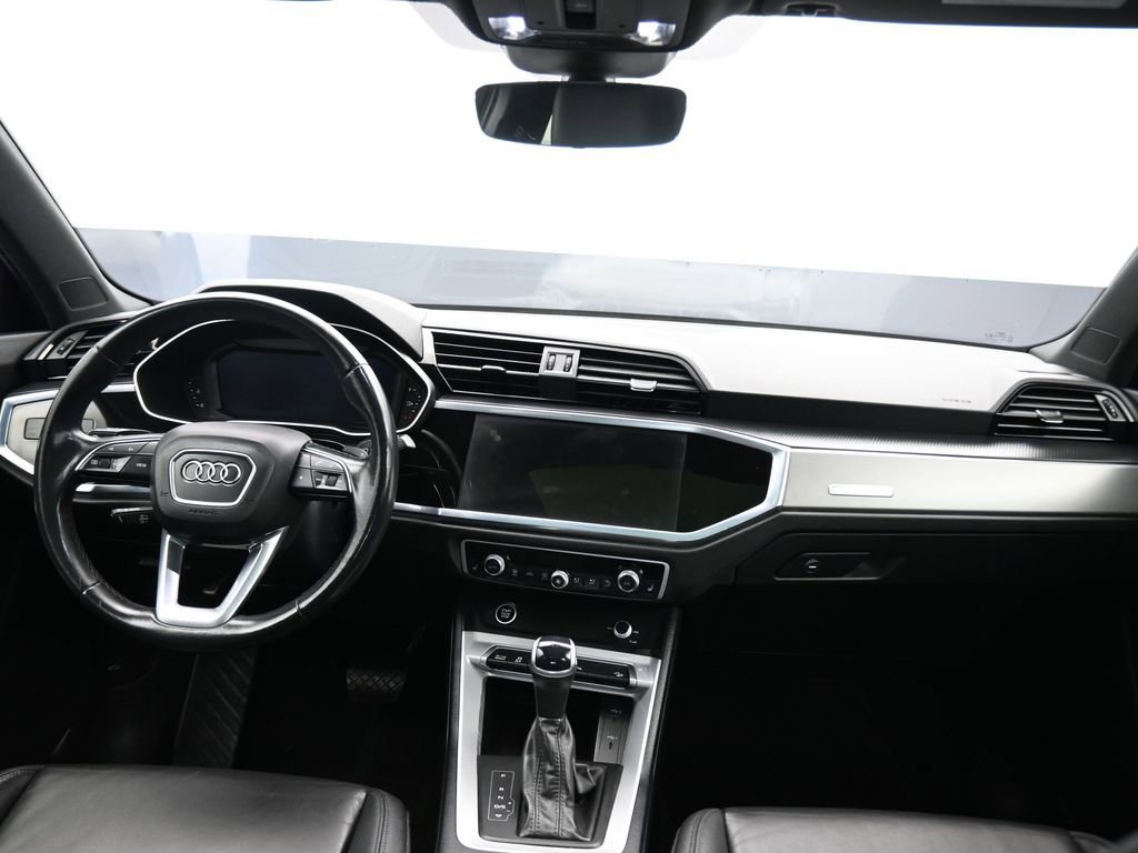 Used 2023 Audi Q3 2.0T Premium AWD/4WD image 40