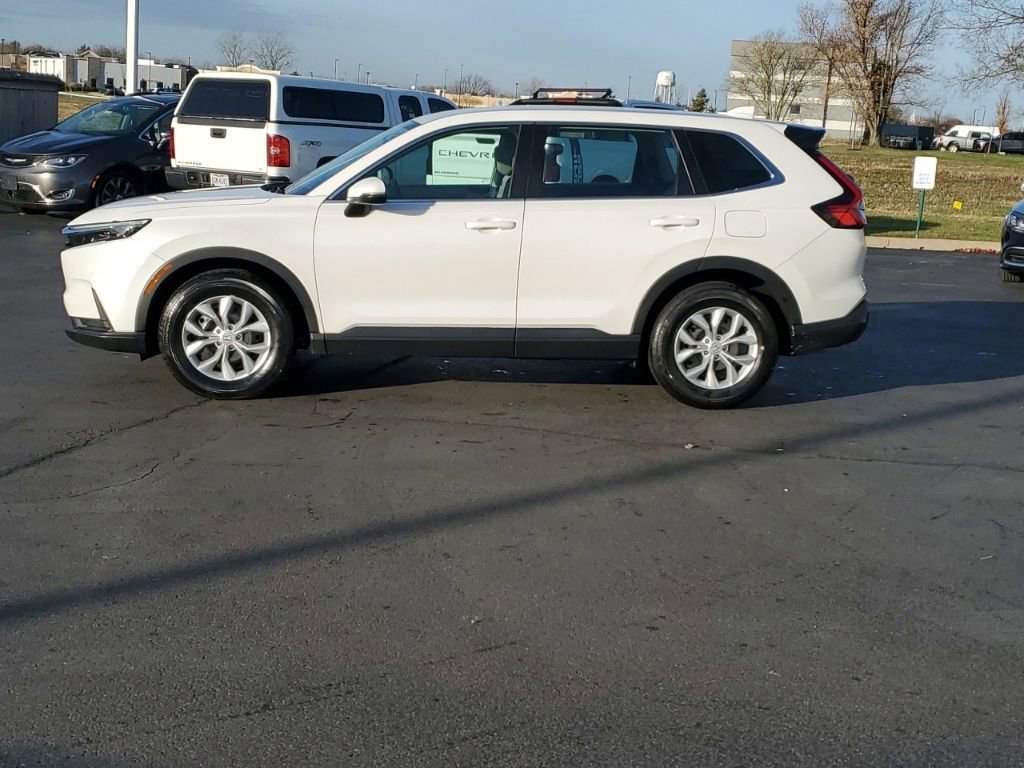 Used 2023 Honda CR-V LX image 4
