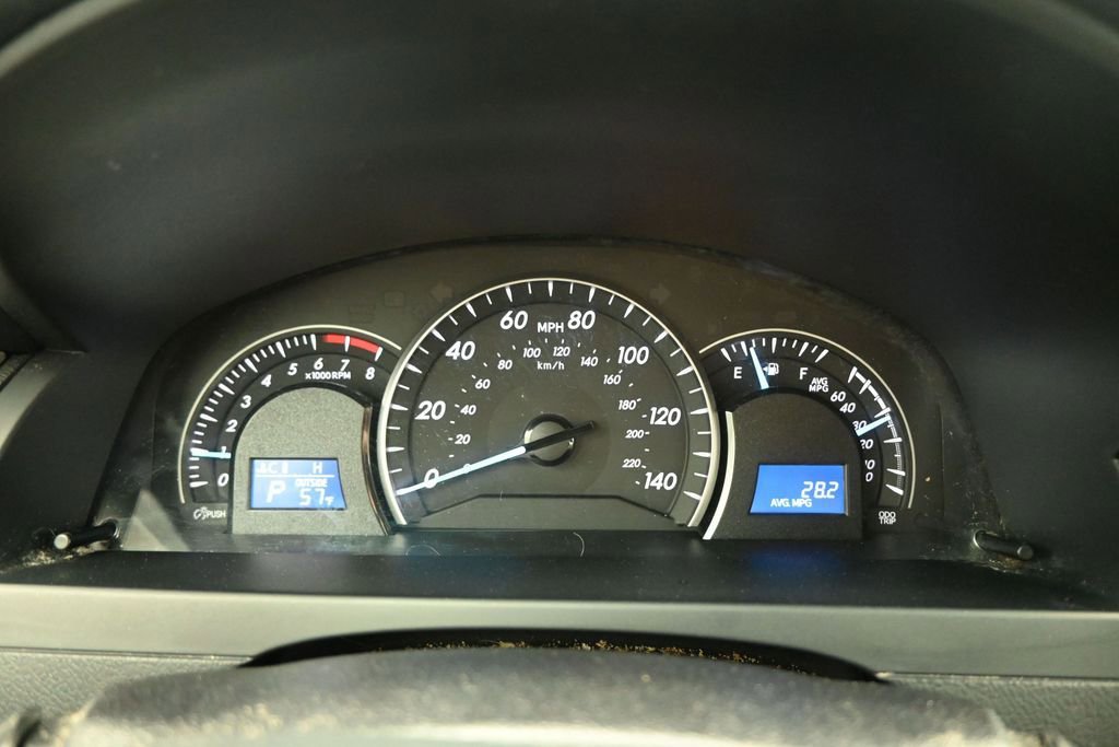 Used 2014 Toyota Camry LE FWD image 15