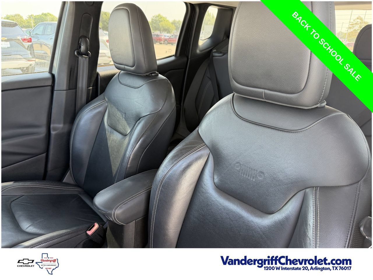 Used 2017 Jeep Renegade Limited FWD image 23