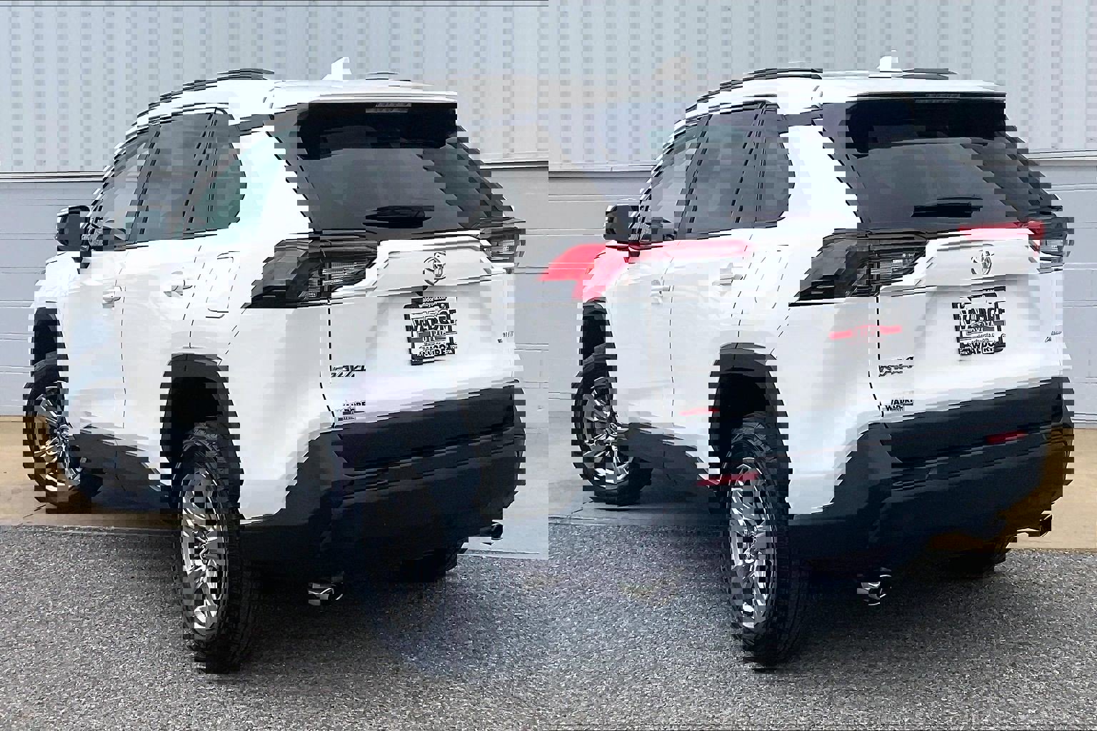 Used 2024 Toyota RAV4 XLE image 15