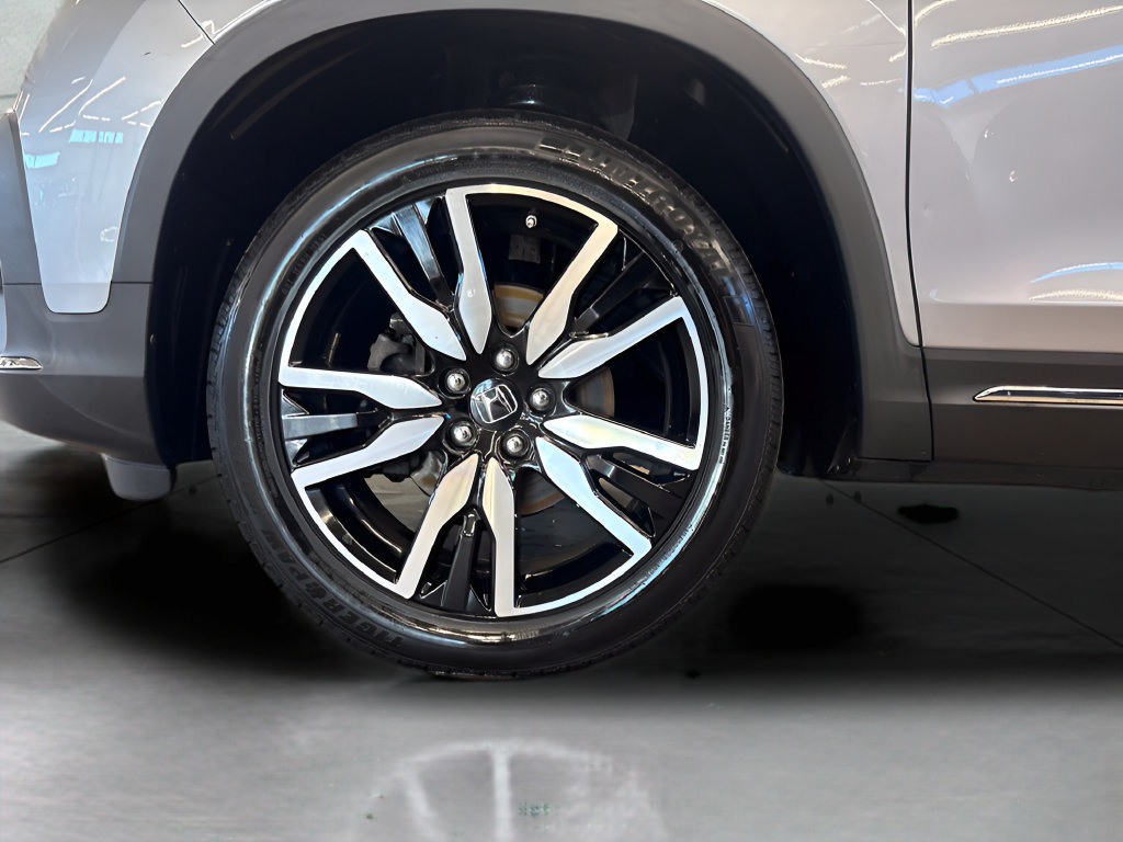 Used 2020 Honda Pilot Touring image 30