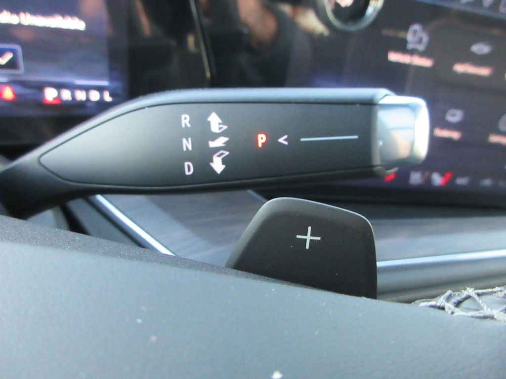 New 2026 Chevrolet Suburban Premier w/ Sun And Tow Package image 30