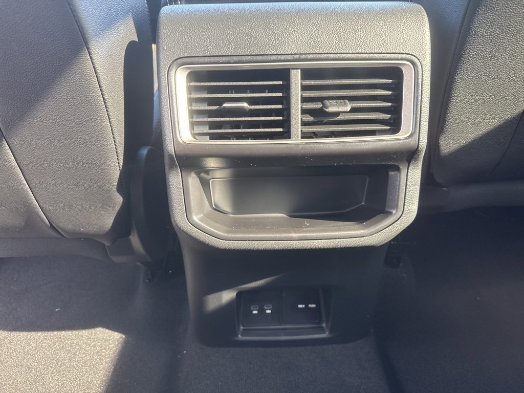 New 2026 Volkswagen Atlas Cross Sport SE image 26