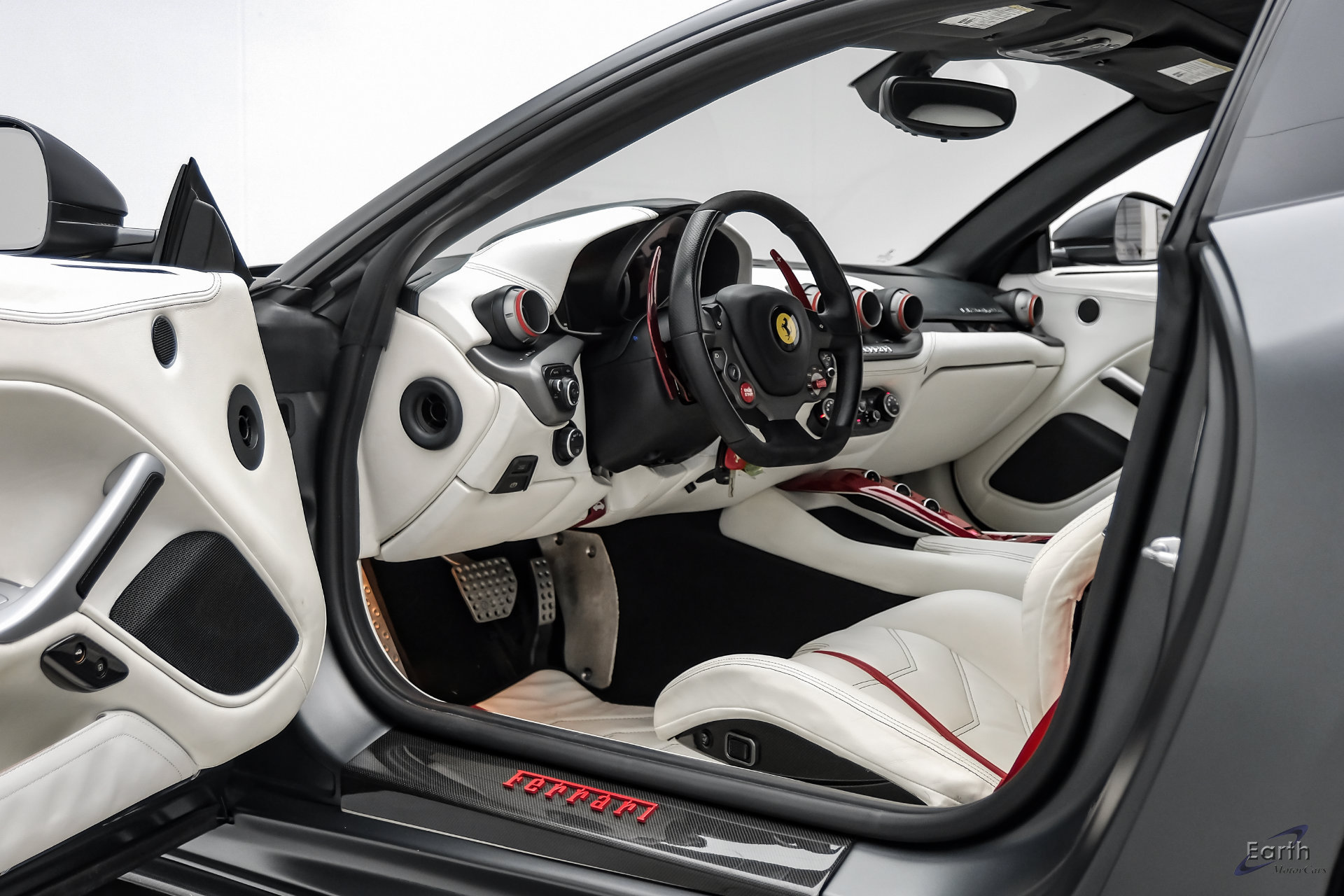 Used 2014 Ferrari F12 Berlinetta RWD image 47