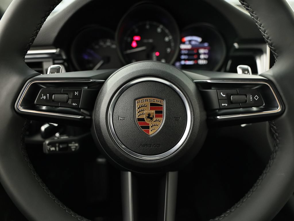 New 2026 Porsche Macan AWD/4WD image 35