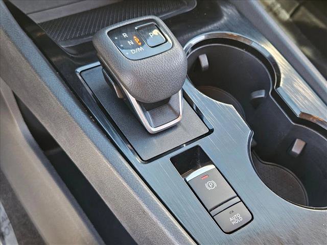 Used 2025 Nissan Rogue SV image 12