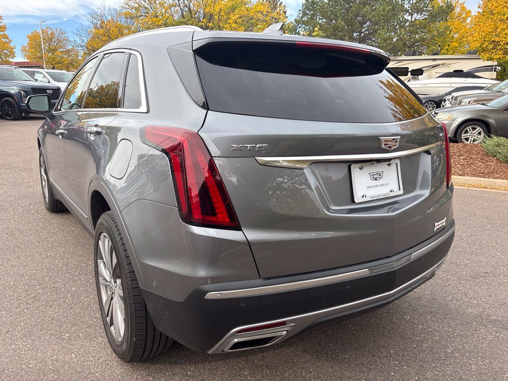 Used 2021 Cadillac XT5 Premium Luxury AWD/4WD image 3